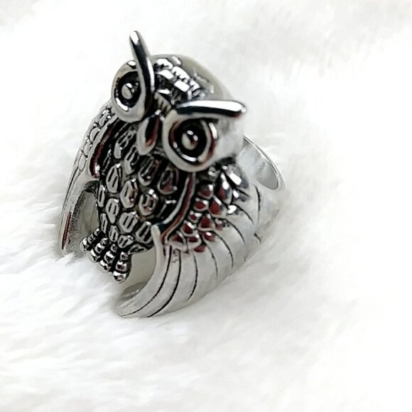 Silver Owl Ring Stainless Steel Statement Bird Biker Ring - Picture 10 of 13
